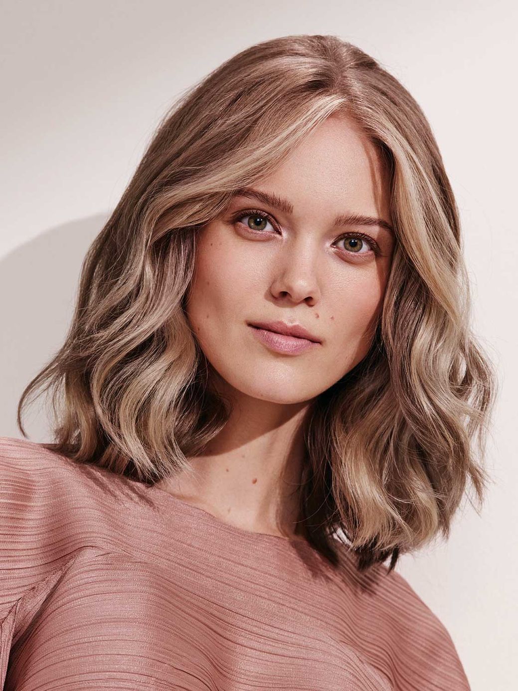 Frisur im Color Melting-Look